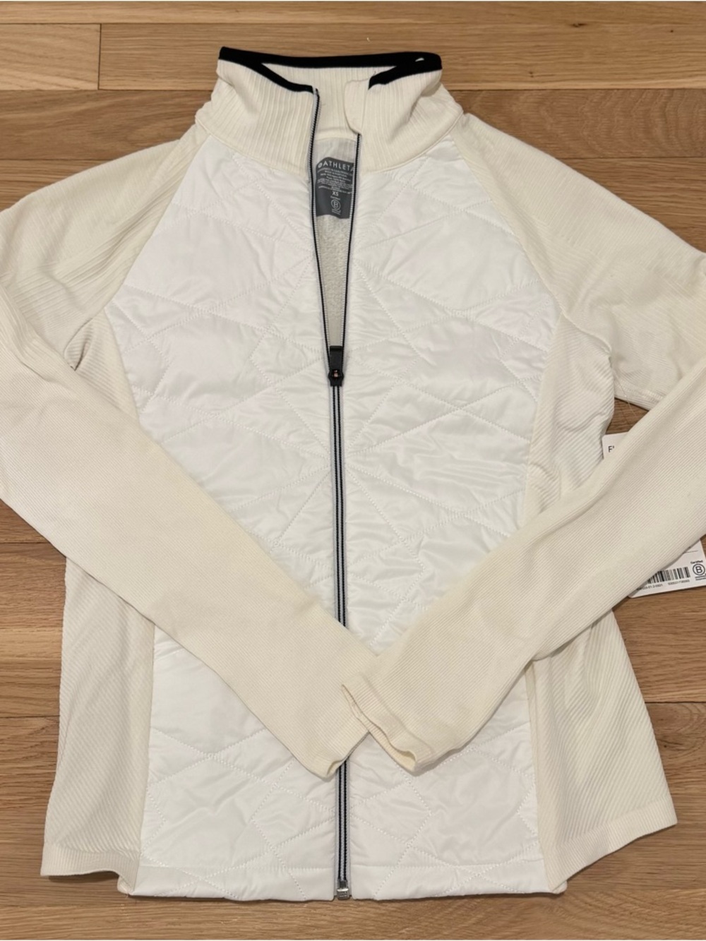 Athleta Cream & White Quilted Hybrid Utility Jacket